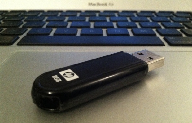 Creazione di un'unità di installazione di Mavericks con disco flash USB