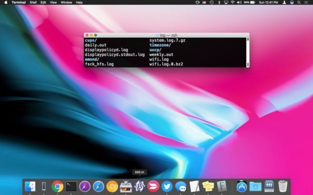 Mac con sfondo iOS 11