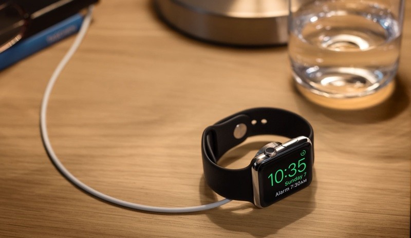 Apple Watch in modalità comodino